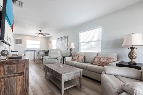 35-6020 Midnight Pass Rd, SARASOTA, FL, 34242-3212 | Card Image