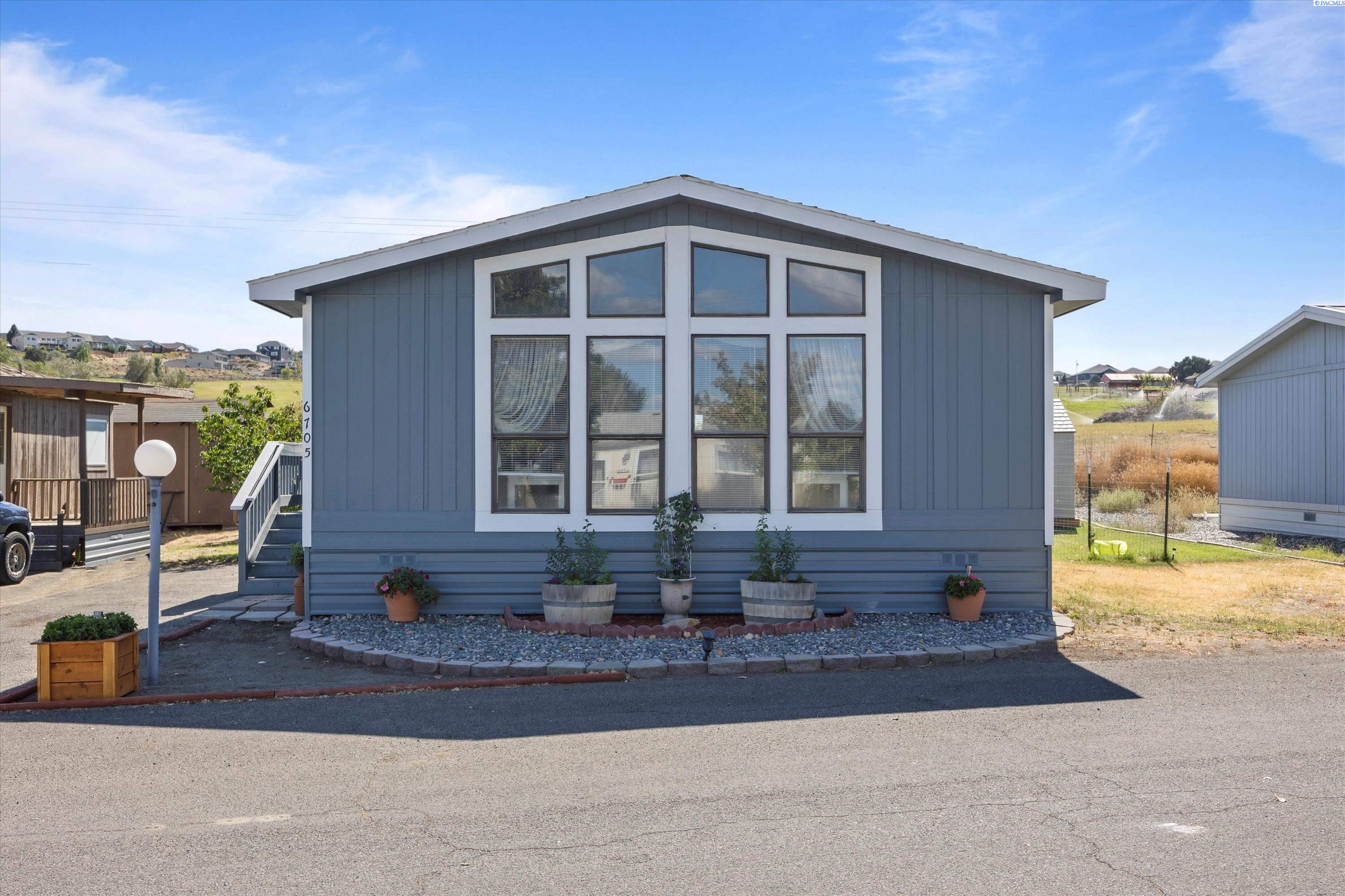 Haag St, West Richland, WA 99353