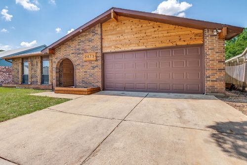 2813 Woodlark Dr, Fort Worth, TX, 76123-1008 | Card Image