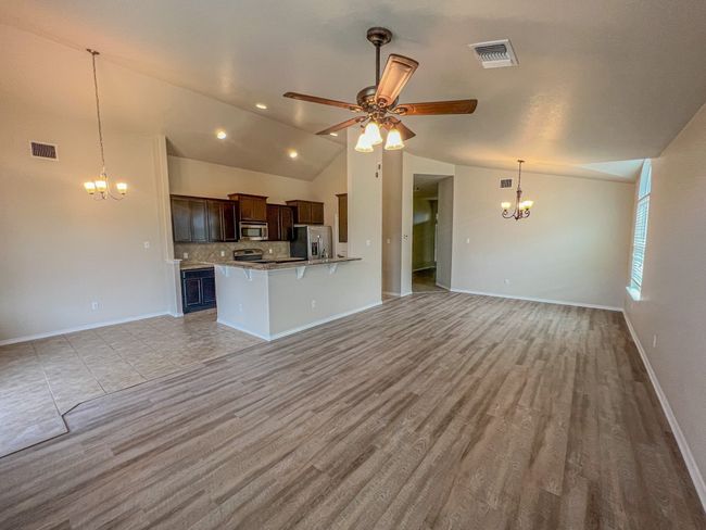 248 Geode Ln, House other with 4 bedrooms, 2 bathrooms and 4 parking in Jarrell TX | Image 4