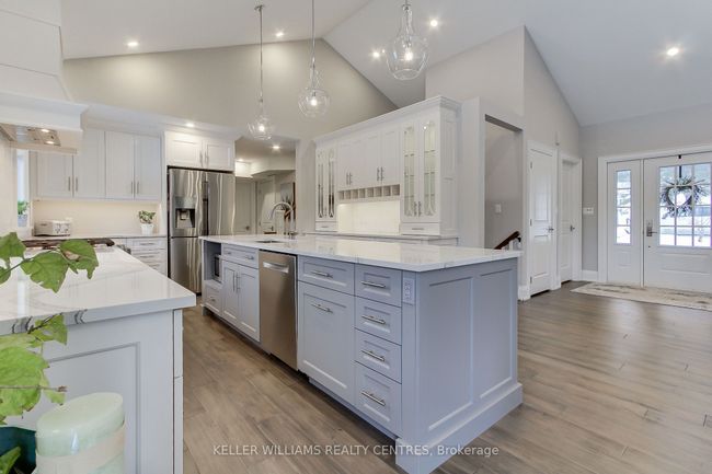 17781 Mccowan Rd, House other with 5 bedrooms, 4 bathrooms and 6 parking in Cedar Valley ON | Image 13
