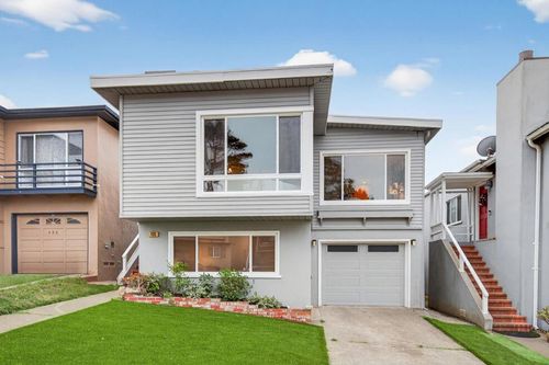 490 Westmoor Ave, Daly City, CA, 94015-4572 | Card Image