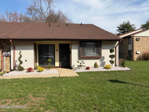 e-70 Overlook Way, Manalapan, NJ, 07726-5324 | Card Image