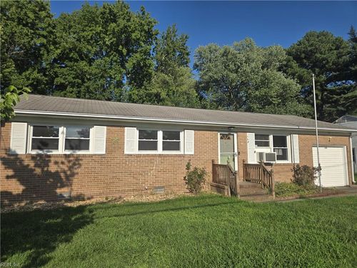 108 Londonshire Ter, Hampton, VA, 23666-2112 | Card Image
