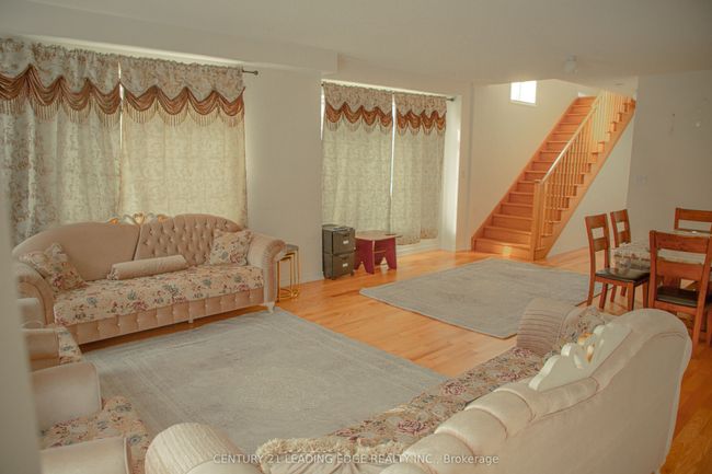 2 Ludlow Dr, House other with 5 bedrooms, 4 bathrooms and 2 parking in Barrie ON | Image 9