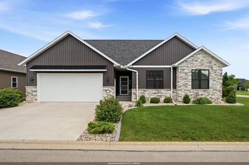 901 Clover Court, MENASHA, WI, 54952 | Card Image