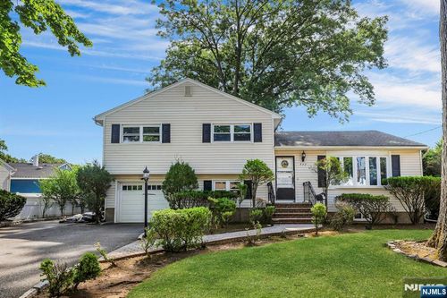 599 Concord St, New Milford, NJ, 07646-1053 | Card Image