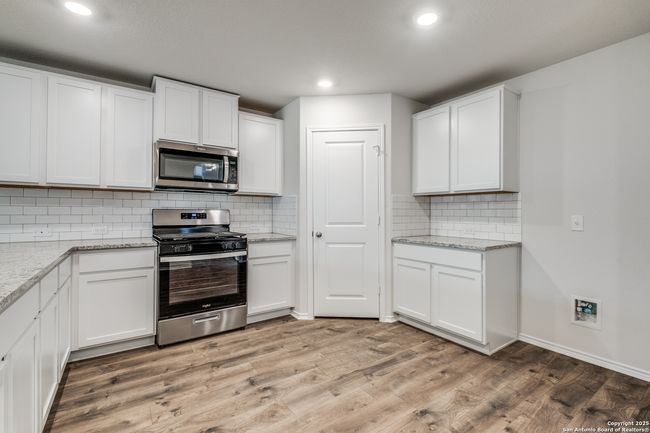 29523 Copper Gate, House other with 4 bedrooms, 3 bathrooms and null parking in Bulverde TX | Image 9