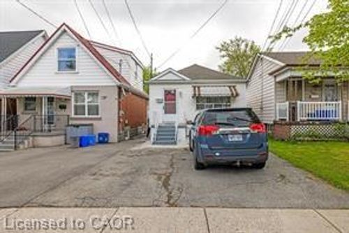 201 E 23rd St, Hamilton, ON, L8V2X2 | Card Image