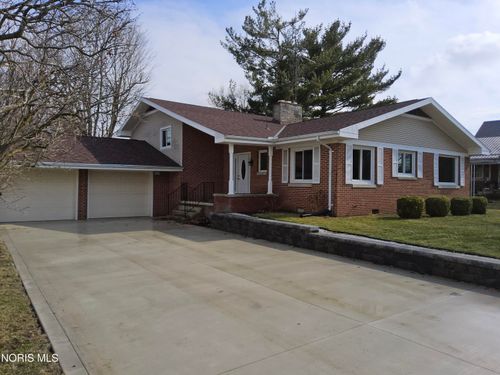 204 S Pennington St, Sycamore, OH, 44882-7513 | Card Image