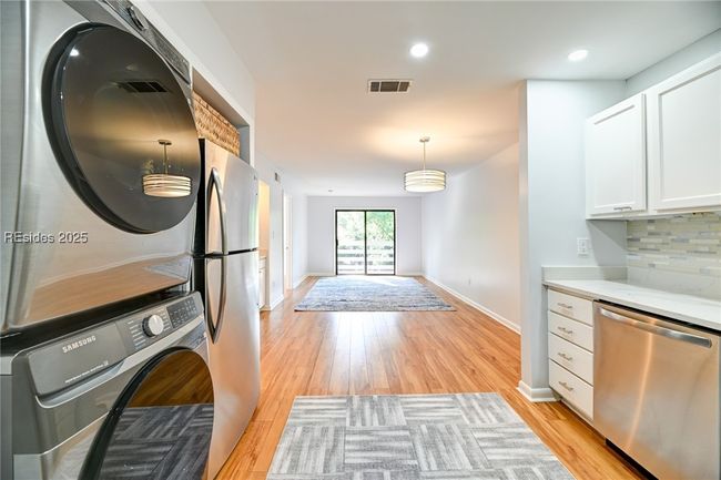 APT-17L - 45 Folly Field Rd, Condo with 2 bedrooms, 2 bathrooms and null parking in Hilton Head Island SC | Image 7