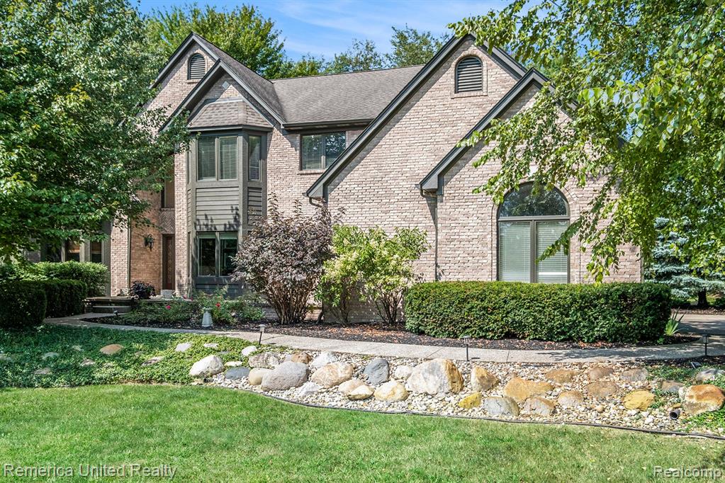 Rosemarie Run, Brighton, MI 48114 #1