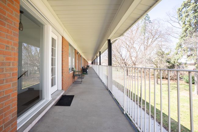 APT-201 - 2217 Clawson Ave, Home with 2 bedrooms, 1 bathrooms and null parking in Royal Oak MI | Image 5