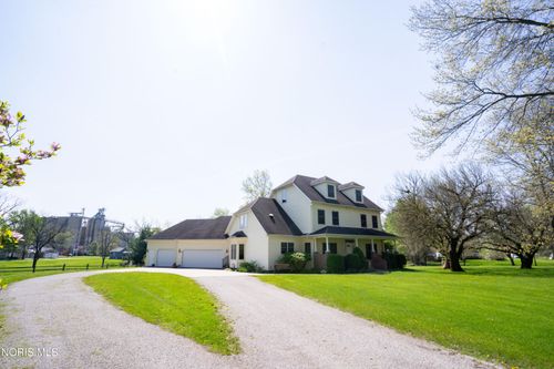 315 W Woodcox St, Antwerp, OH, 45813-8485 | Card Image