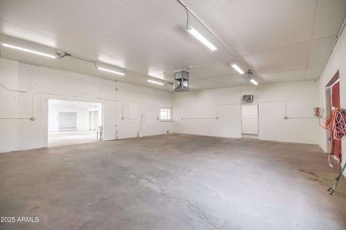 2423 W Campbell Ave, Phoenix, AZ, 85015-4305 | Card Image