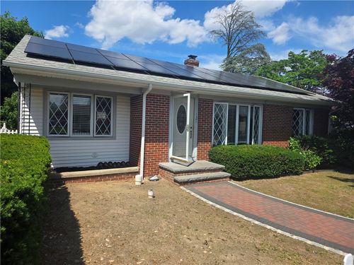 121 Barbara St, Providence, RI, 02909-5729 | Card Image