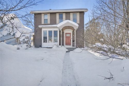 261 Parkdale Ave, East Aurora, NY, 14052-1618 | Card Image