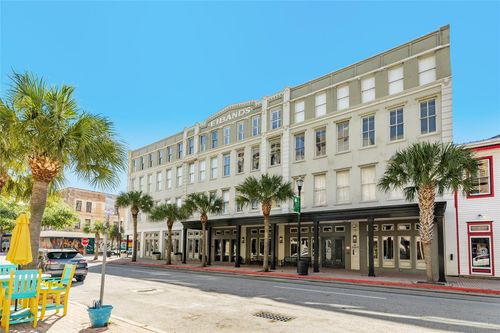 420-2207 Post Office St, Galveston, TX, 77550-1961 | Card Image