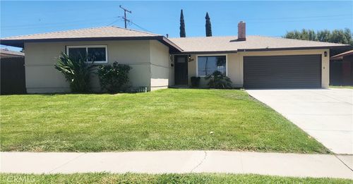 360 E Rancho Rd, Corona, CA, 92879-2732 | Card Image