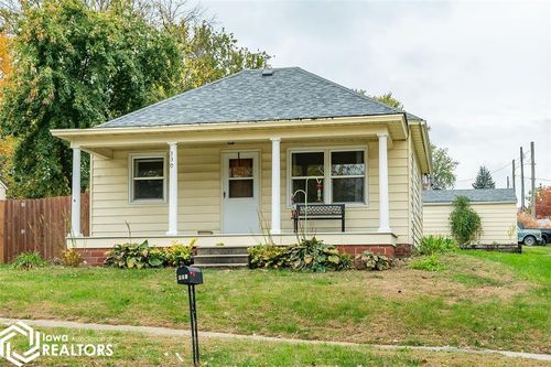 330 N 1st St, Carlisle, IA, 50047-7721 | Card Image