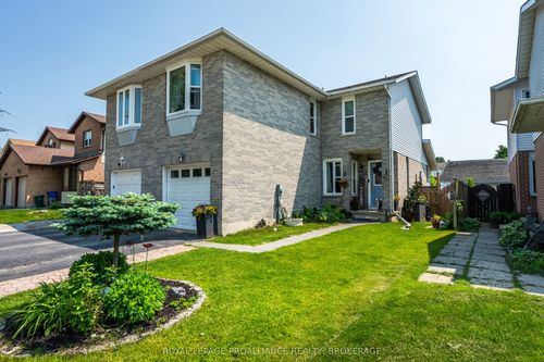 587 Davis Dr, Kingston, ON, K7M7Y4 | Card Image