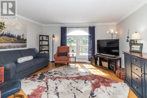 4-44 King William St, Huntsville, ON, P1H1G3 | Card Image