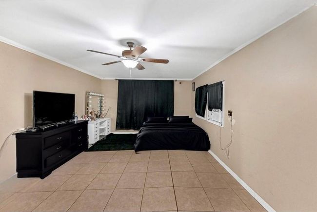 Primary bedroom, 1st floor | Image 6
