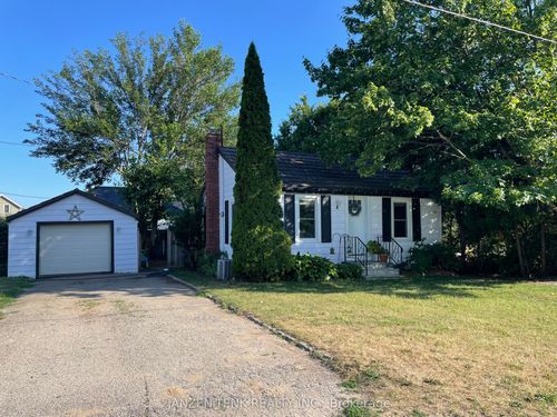 8 George St, Langton, ON, N0E1G0 | Card Image