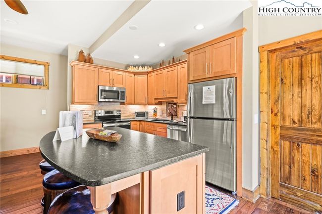 8 - 52 Eagle Cottage Ln, Townhouse with 1 bedrooms, 2 bathrooms and null parking in Banner Elk NC | Image 14