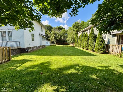 422 E 49th St, Indianapolis, IN, 46205-1049 | Card Image