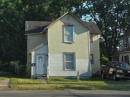 709 Silver St, Marion, OH, 43302-2827 | Card Image