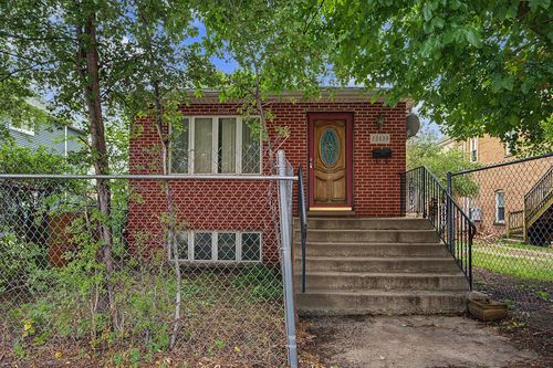 13439 S Brandon Avenue, Chicago, IL, 60633 | Card Image