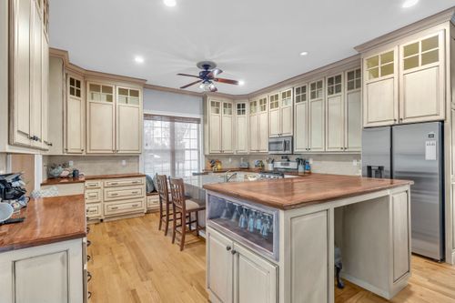 109 Sheila Dr, Williamston, SC, 29697-9139 | Card Image