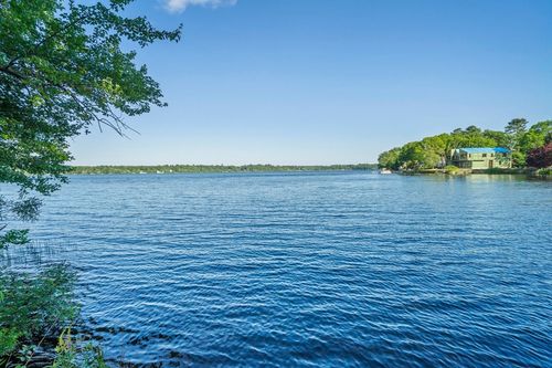43 Lake Ave, Sharon, MA, 02067-2551 | Card Image