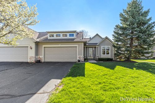 9-3774 Rain Tree Ave, Hudsonville, MI, 49426-8462 | Card Image