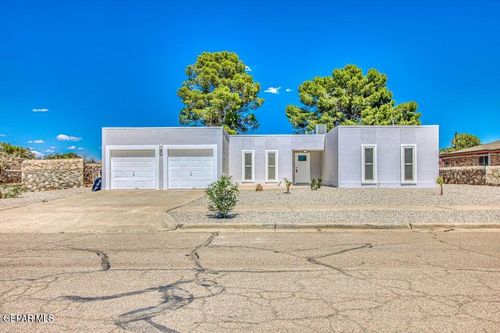 14841 Kingston Dr, Horizon City, TX, 79928-7226 | Card Image