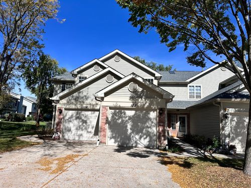 132 Golfview Dr, Glendale Heights, IL, 60139-3671 | Card Image
