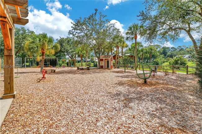 24 Carrier Blf, House other with 5 bedrooms, 5 bathrooms and null parking in Bluffton SC | Image 78