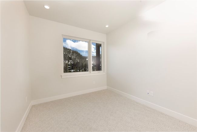 108 - 35 Argentine Ct, Condo with 2 bedrooms, 2 bathrooms and null parking in KEYSTONE CO | Image 32