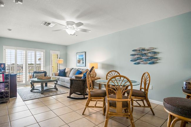 1004 - 5495 State Highway 361, Condo with 2 bedrooms, 2 bathrooms and null parking in Port Aransas TX | Image 9