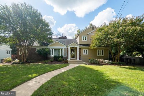 4614 Roxbury Dr, BETHESDA, MD, 20814-4040 | Card Image