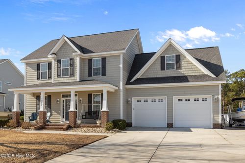 1807 Olde Farm Rd, Morehead City, NC, 28557-3190 | Card Image