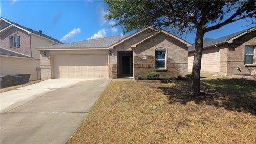 5112 Glen Eden Dr, Fort Worth, TX, 76119-5528 | Card Image