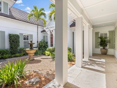 912 Seagrape Lane, House other with 4 bedrooms, 4 bathrooms and null parking in Vero Beach FL | Image 2