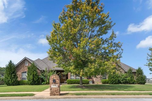 3427 N Briargate Dr, Fayetteville, AR, 72703-3612 | Card Image