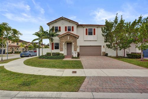 3504 W 94th St, Hialeah, FL, 33018-2076 | Card Image