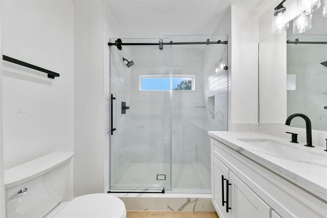 5610 Chapman St, House other with 2 bedrooms, 2 bathrooms and null parking in Houston TX | Image 25