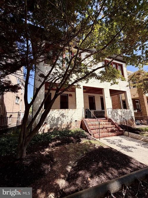 2425 Eutaw Place, BALTIMORE, MD, 21217 | Card Image