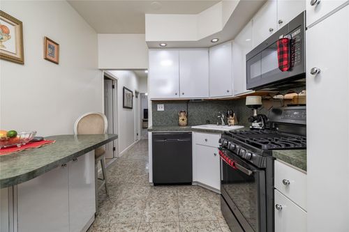 126 101st Ave, South Richmond Hill, NY, 11419-1505 | Card Image