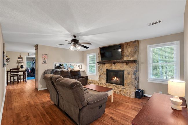 348 Pickett Post Rd, House other with 3 bedrooms, 2 bathrooms and null parking in Walhalla SC | Image 9